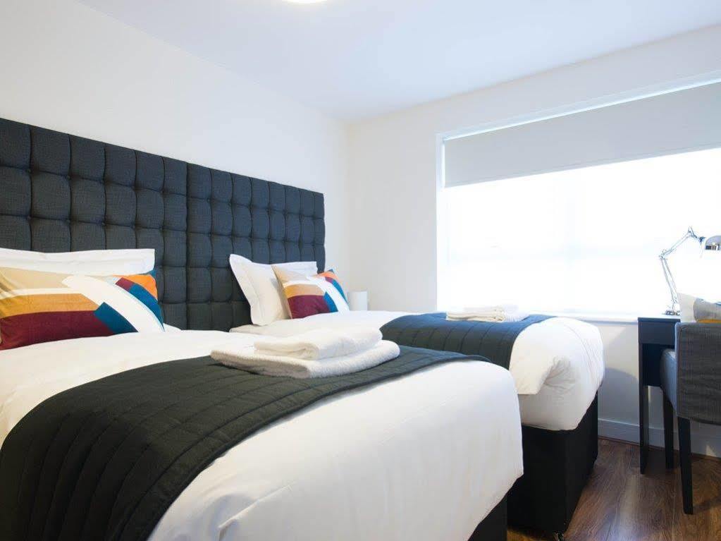 Arnos Apartments 핀칠리 외부 사진